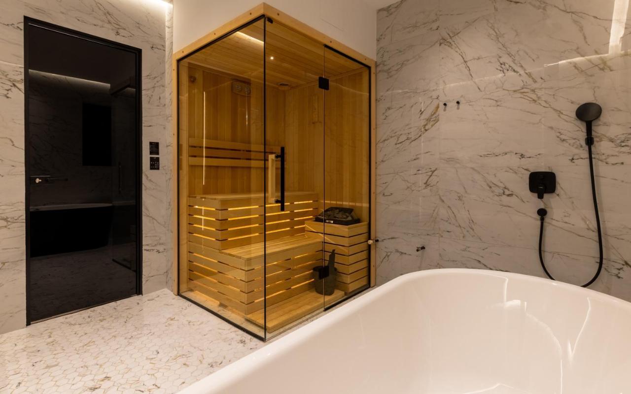 One Luxury Suites Belgrade Extérieur photo